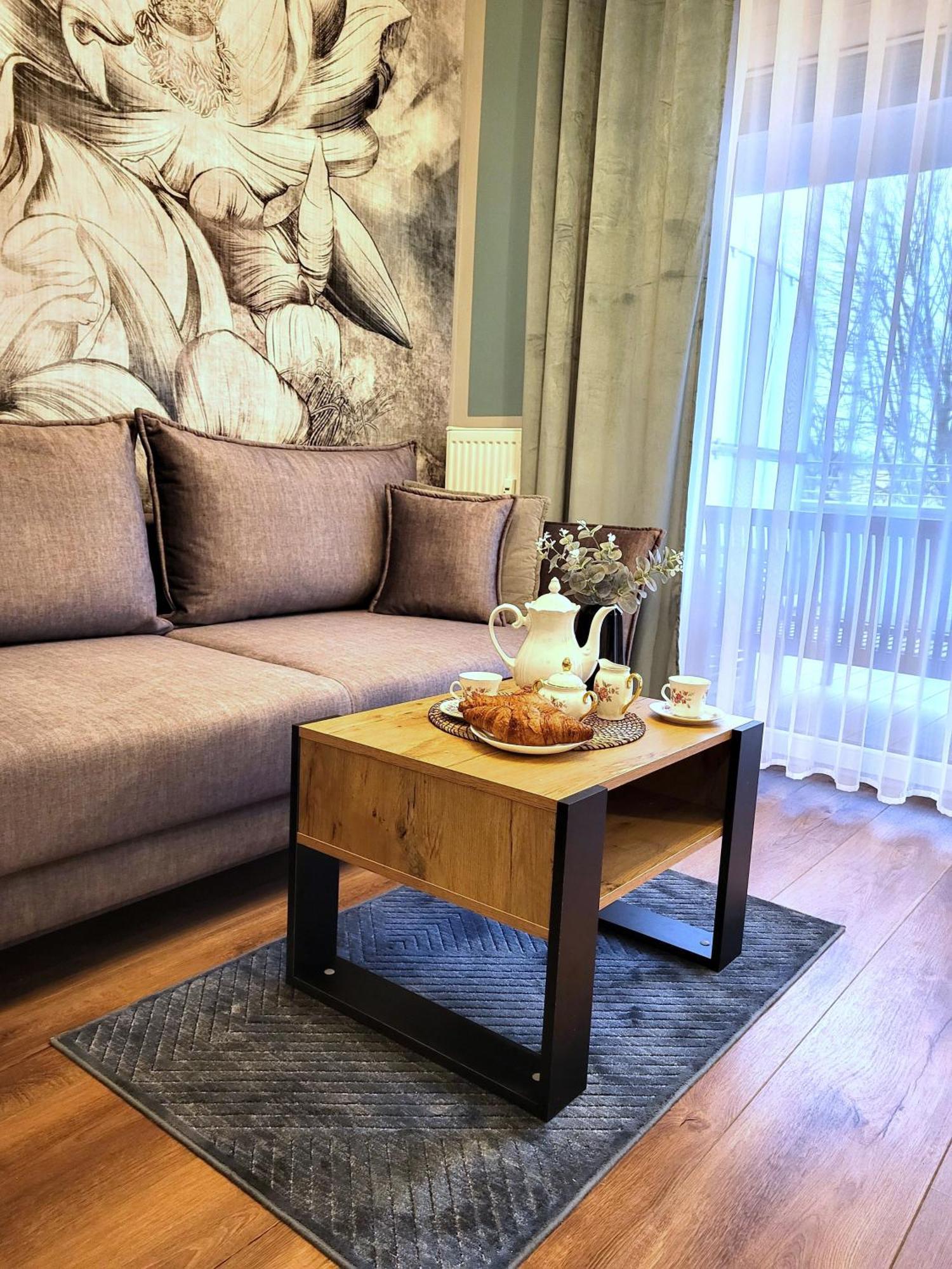 Miodowy Dom Exspanse Apartament 2 Lub 3 Pokoje Z Tarasem I Parkingiem Kołobrzeg Exteriör bild