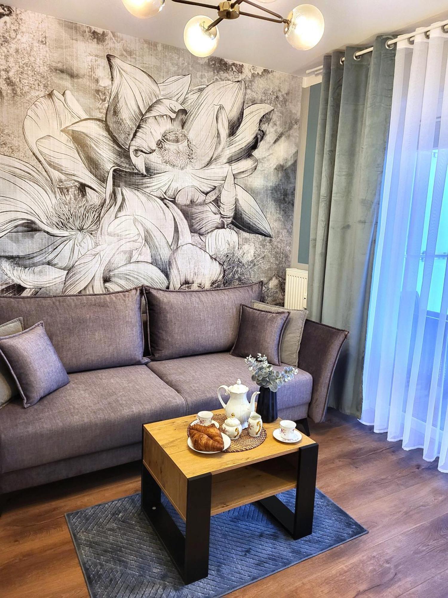 Miodowy Dom Exspanse Apartament 2 Lub 3 Pokoje Z Tarasem I Parkingiem Kołobrzeg Exteriör bild